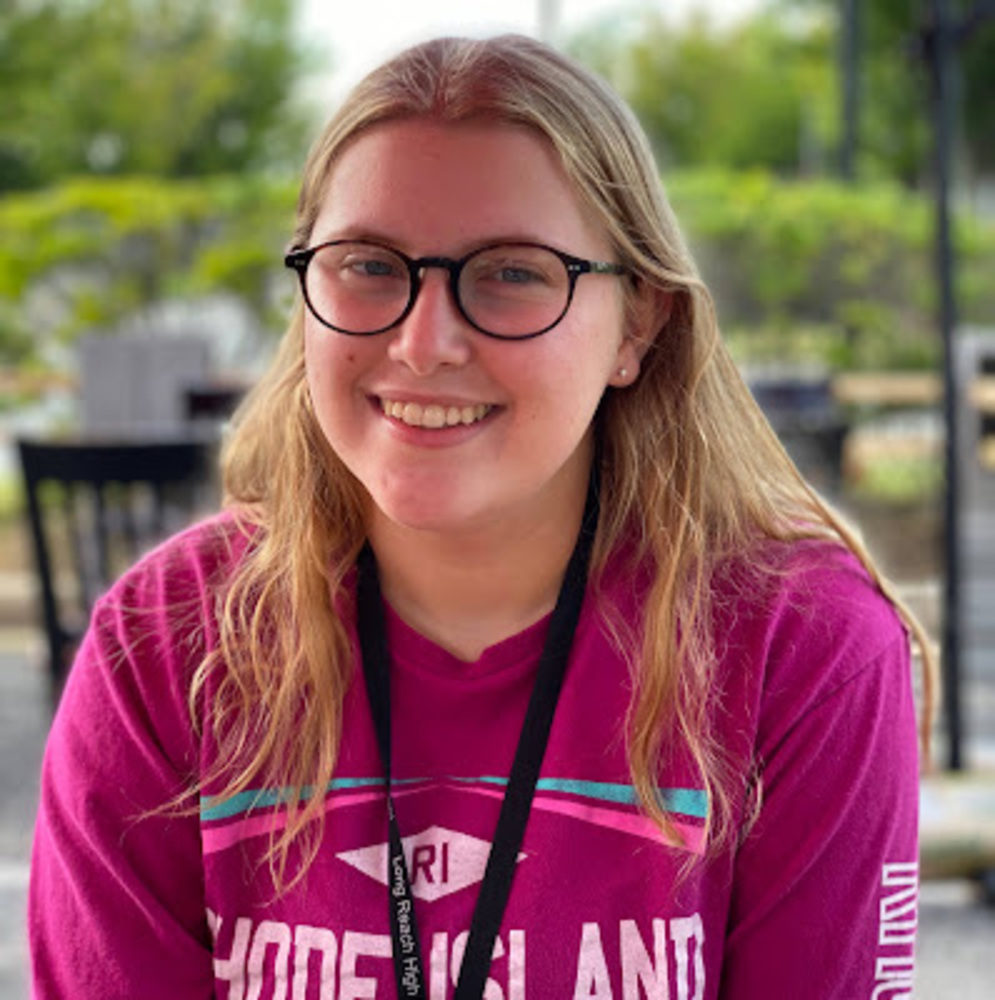 Meet your Posher, Elizabeth